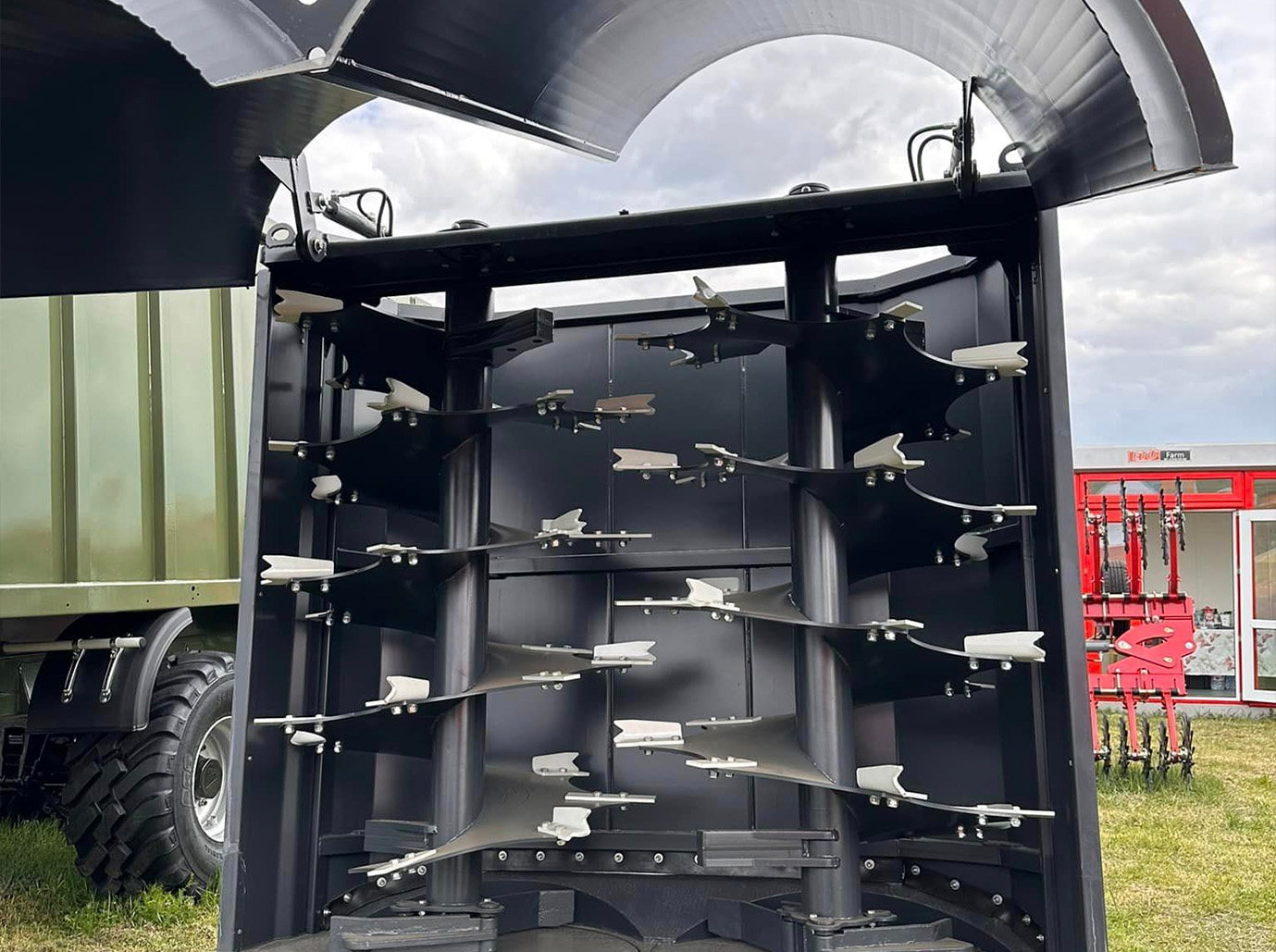 Option spreader-7